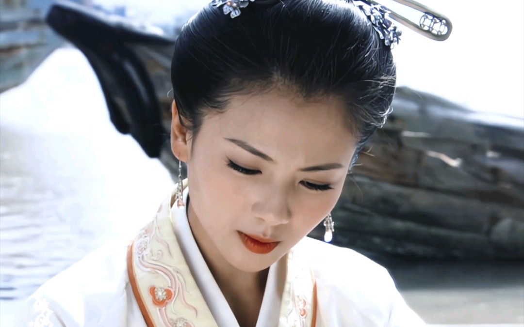 默娘:盘髻为帆,插簪呢为桨,旁发为海. #刘涛 #严屹宽