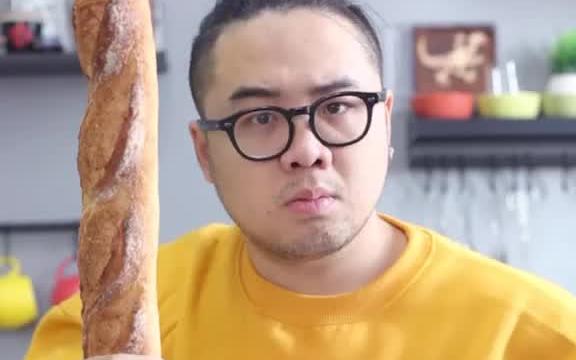 [图]最硬的面包法棍🥖，原来是这样吃的