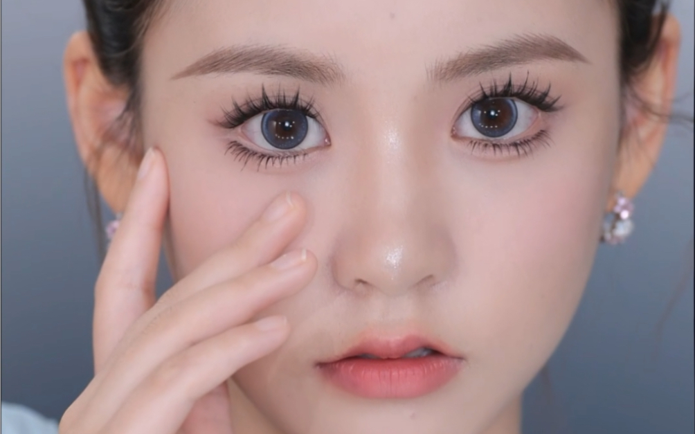 水汪汪无辜眼妆睫毛贴法