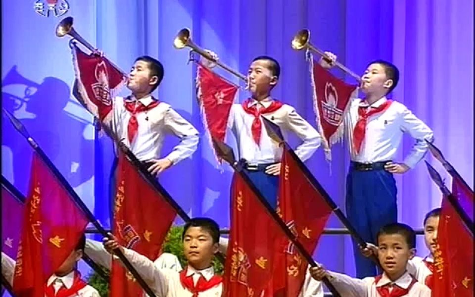 庆祝朝鲜少年团创立66周年全国学生少年艺术小组员综合公演2012年6月5