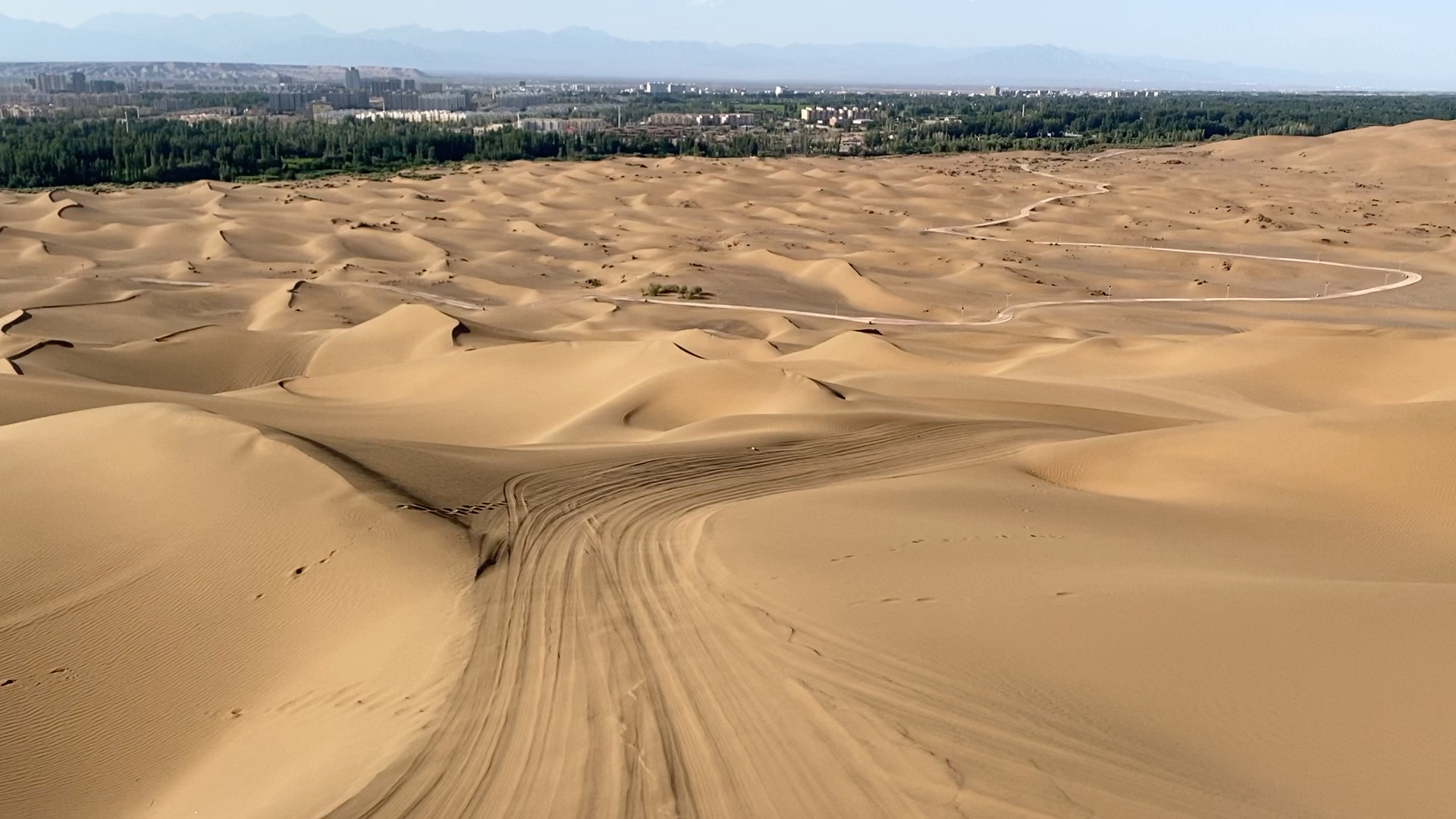库木塔格沙漠景区电话图片