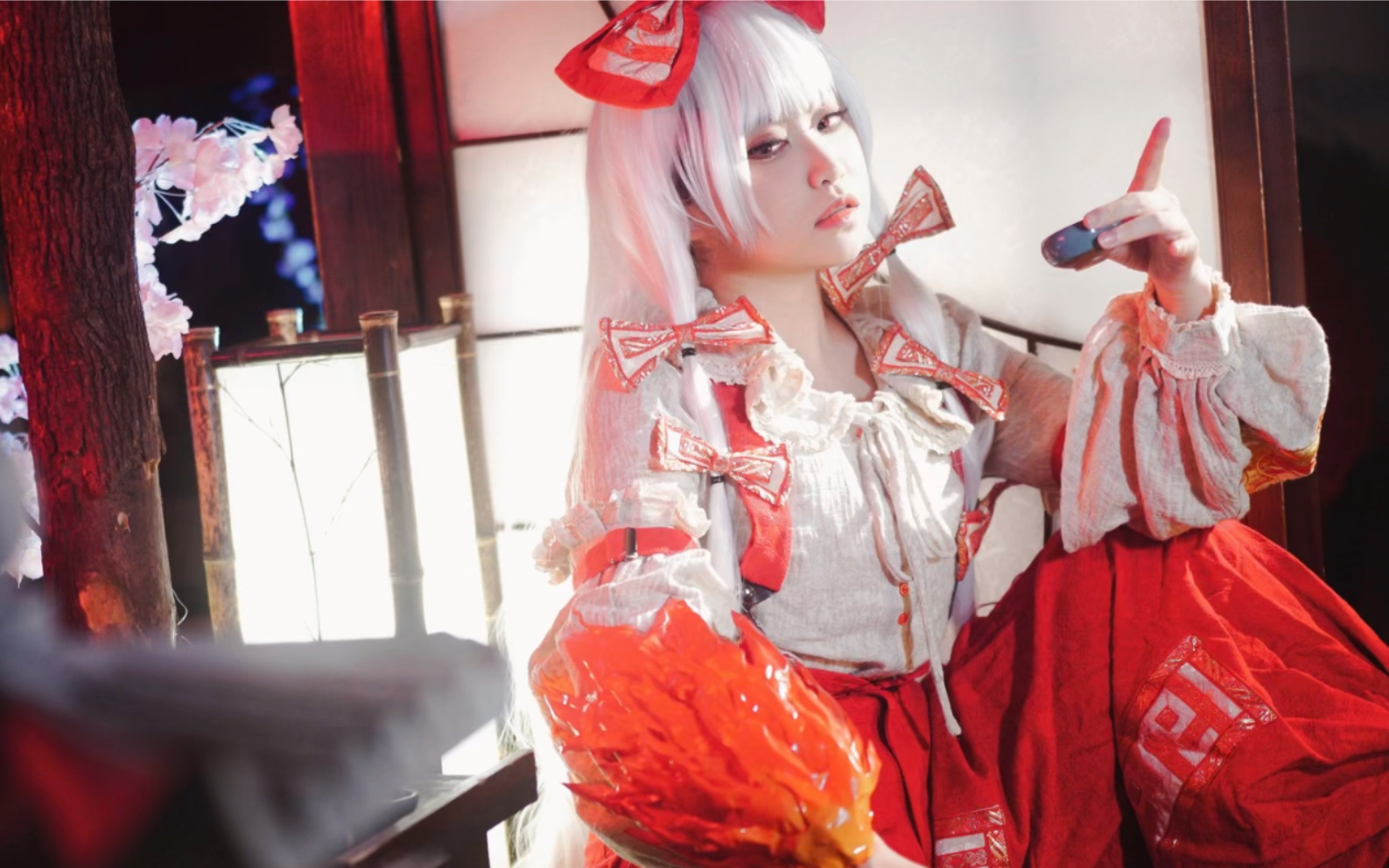 飘上月球,不死之烟 | 藤原妹红cos