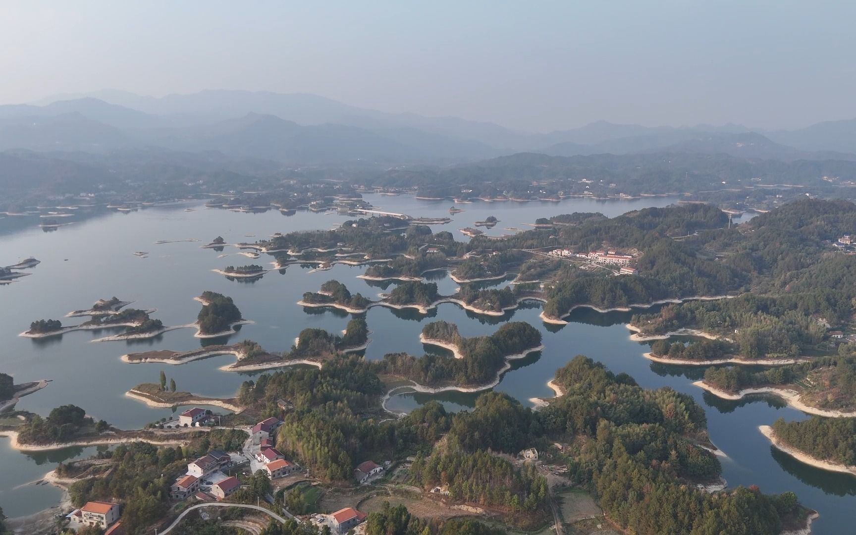 湖南"千岛之湖"——铁山水库-基宝gg-基宝gg-哔哩哔哩视频