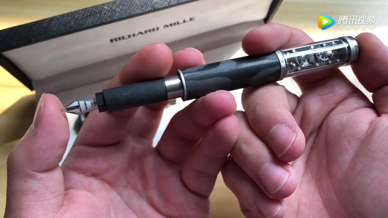 服气呀,还可以这么吹pf厂_rm新作理查德·米勒rms05机械钢笔做工挺好
