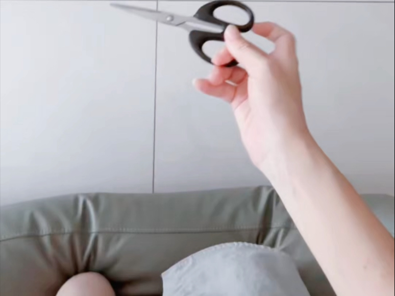 转的明白手中万物,何时才能转的明白她的心呢