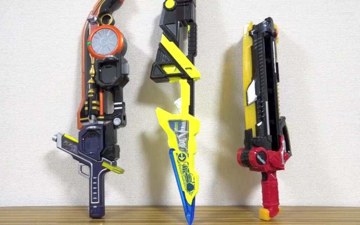 【搬运速送】金属蝗虫发光&可动!假面骑士01蝗虫剑 测评(cc机翻.