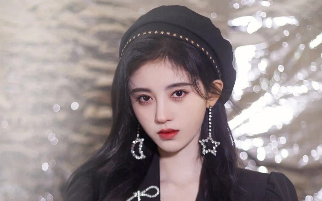 可爱的鞠婧祎