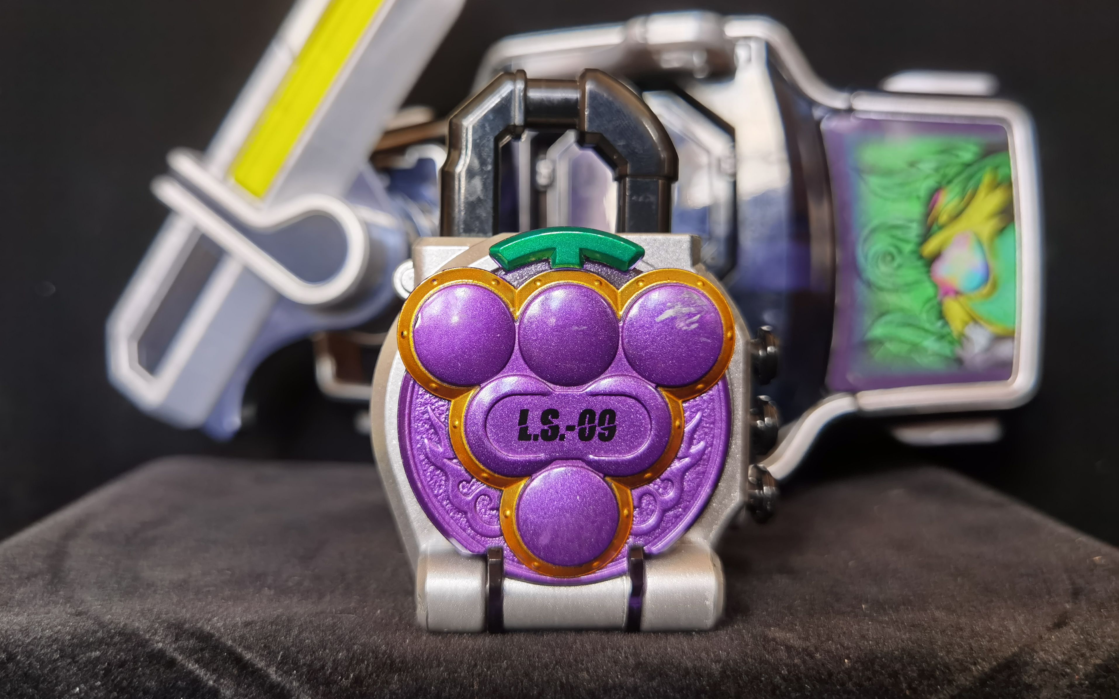 随缘测评过于喜庆dx葡萄锁种假面骑士龙玄初始变身道具