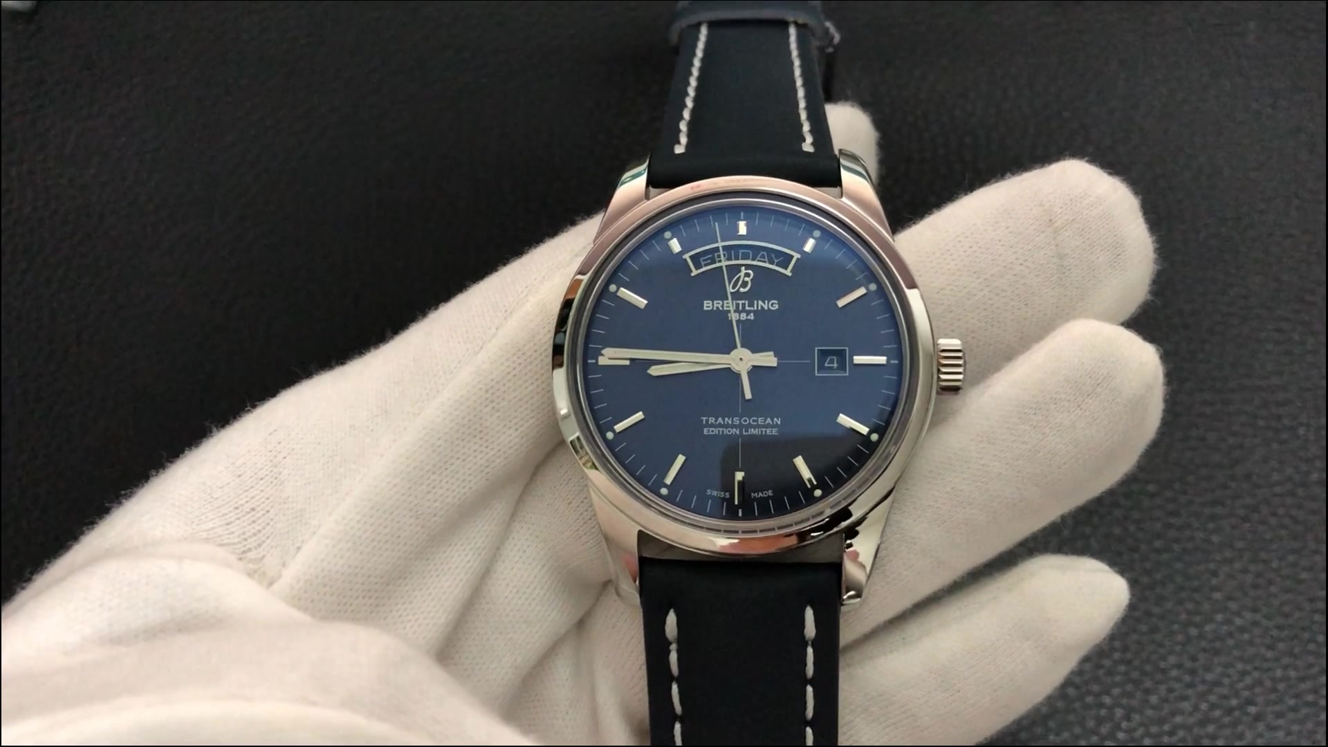 老黑评表v7厂百年灵越洋蓝盘复刻表评测