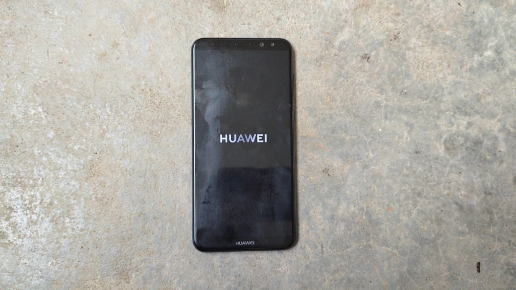 华为麦芒6手机开机画面