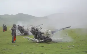 Скачать видео: 雪域高原，女兵实弹射击超飒！