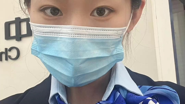 要不要连续上五天呢,帮我出出主意#银行小姐姐 #银行柜员 #银行人