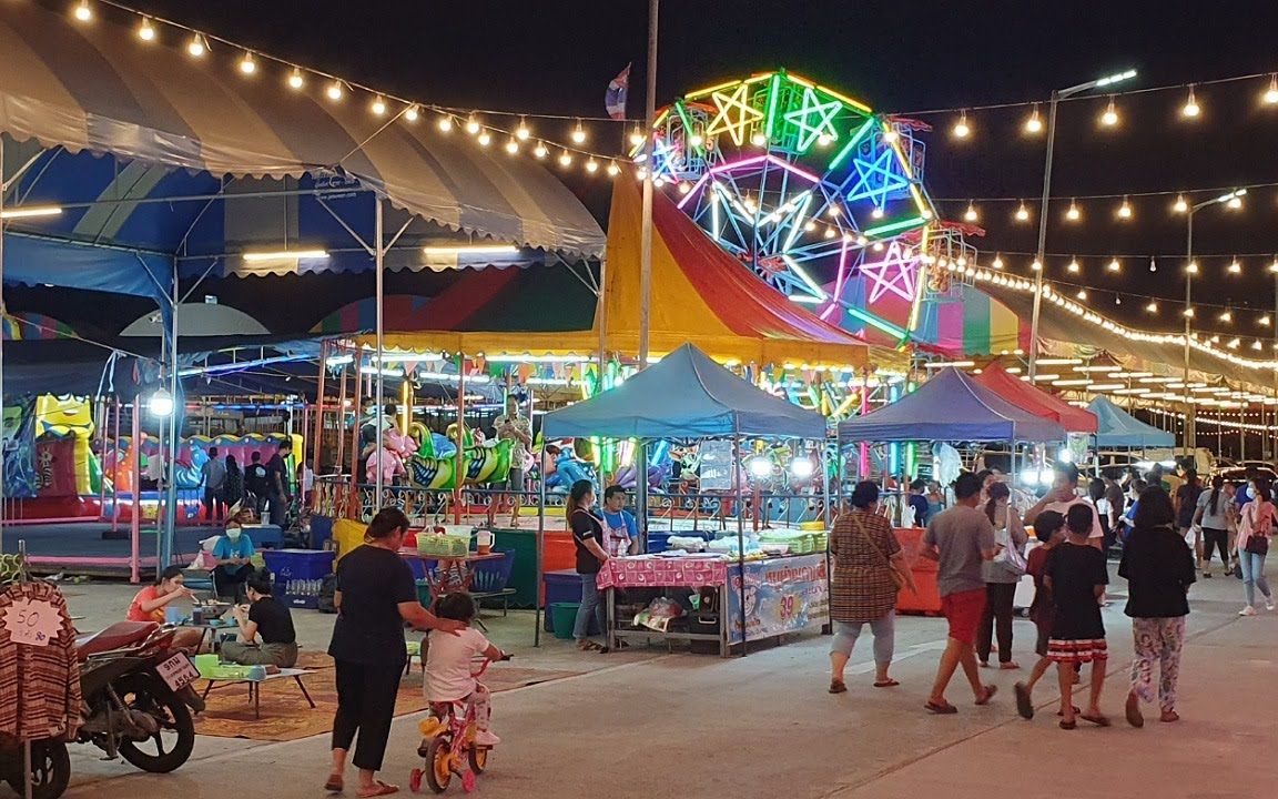 【泰国游】曼谷当地夜市的游乐场|泰国街美食与购物