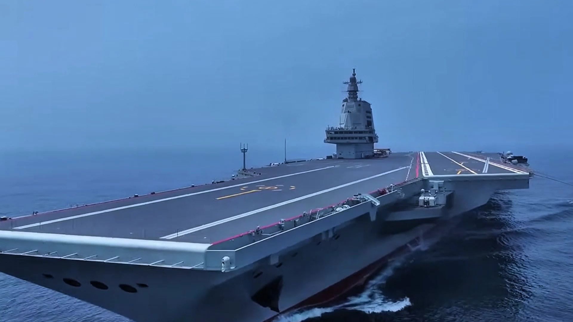 福建舰航母海试!你一定没看过!