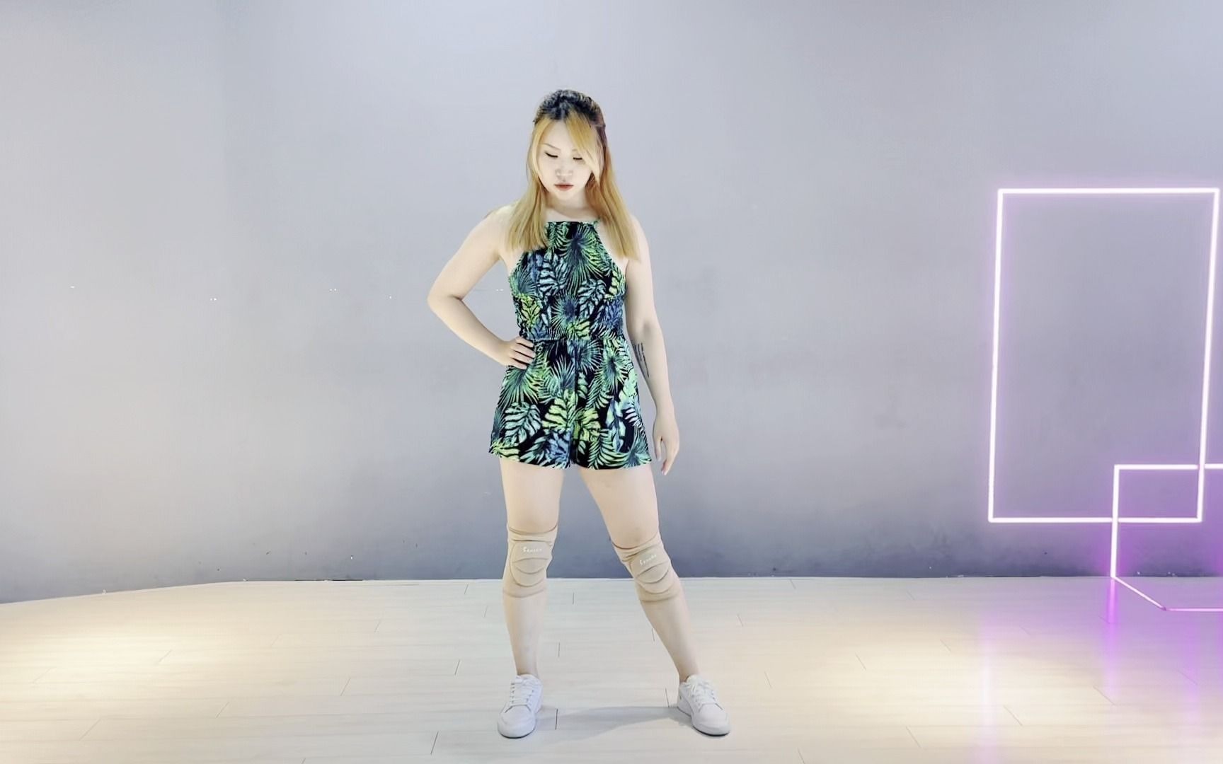 sonia编舞 | 你没有见过的越南鼓卡点舞 用pp跳的就是不一样