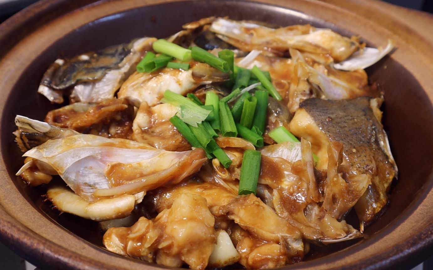 广式砂锅焗鱼头图片
