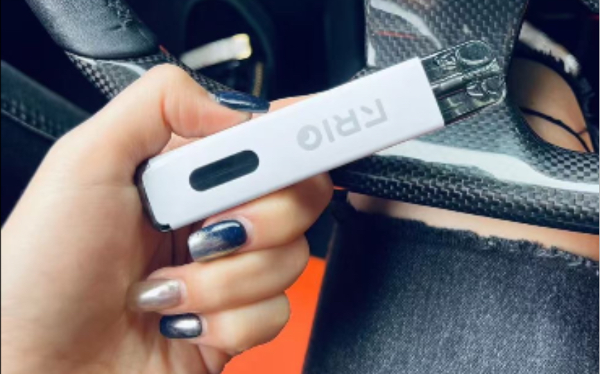 【机太美】freemax极致换弹小烟设备 屏幕可反向显示 待机6小时自动