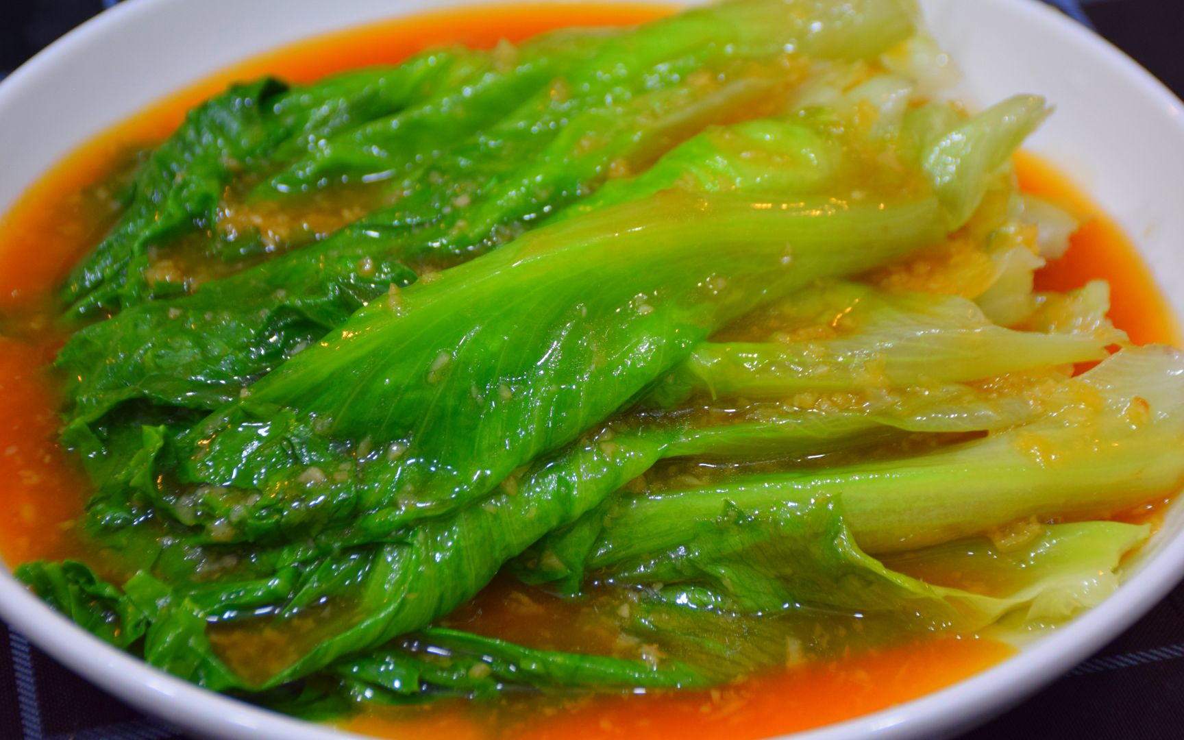 广东人做蚝油生菜就是好吃,清脆爽口颜色翠绿,一大盘不够吃