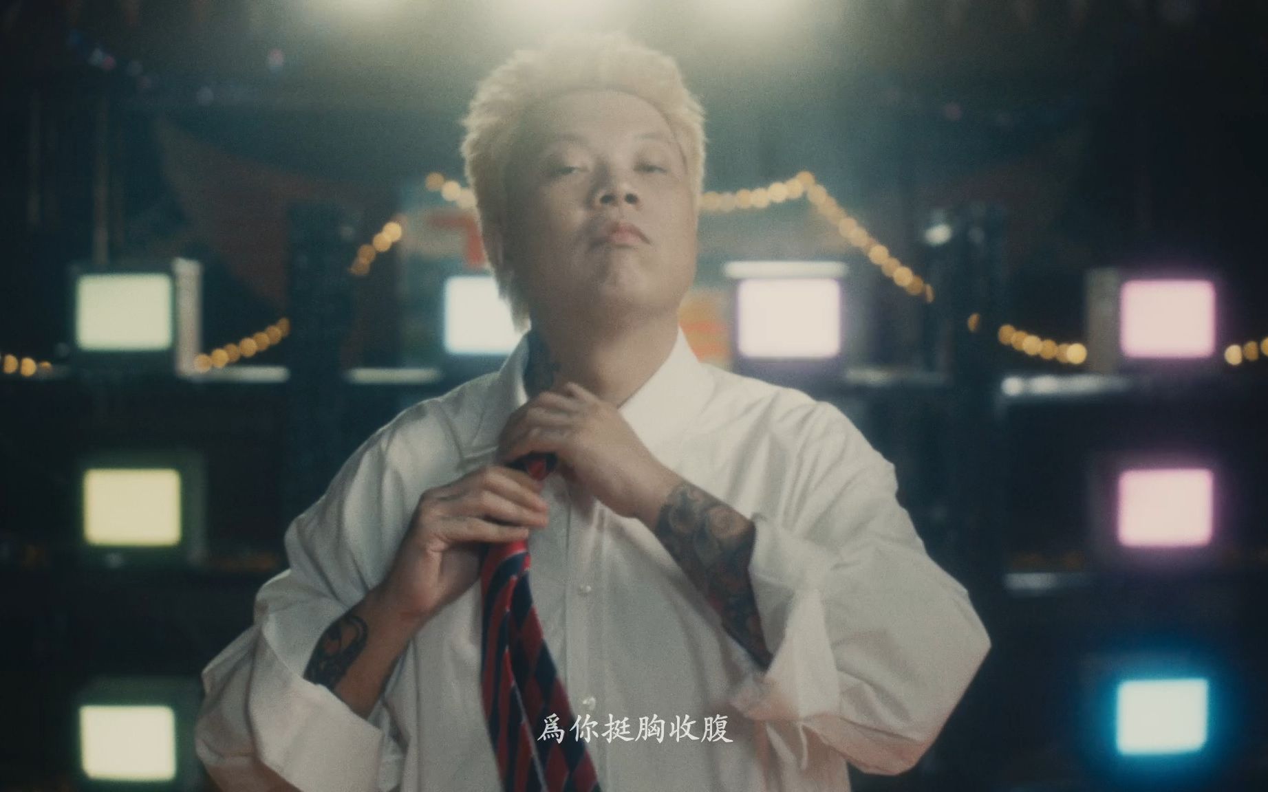 好治愈!功夫胖,刘聪合作曲《飞飞》 "我带你飞过伤悲 我们像刘备张飞"