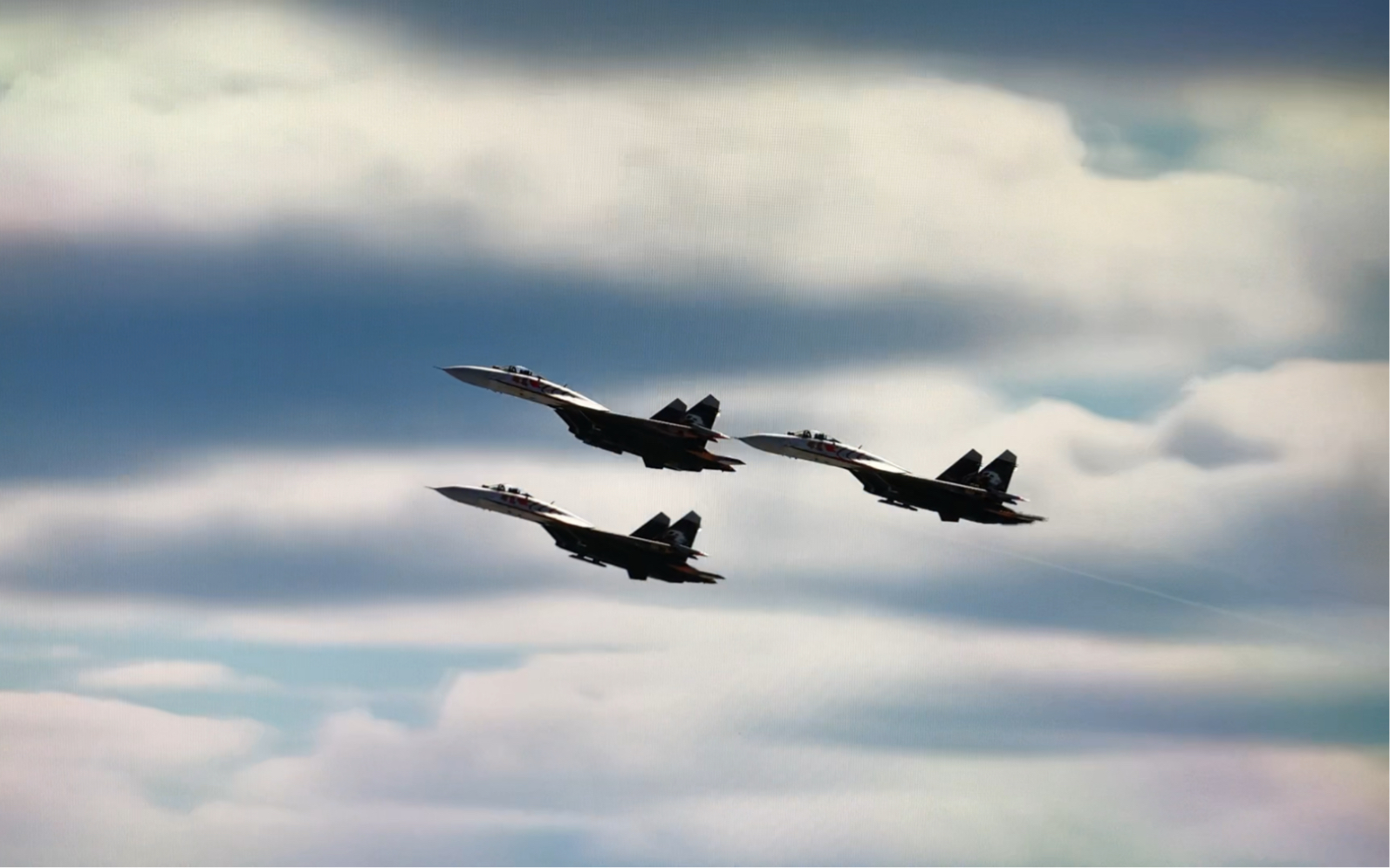 dcs雄鹰飞行表演队三机日常训练