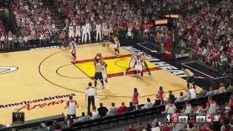 Descargar video: 九年前的 NBA2K15 早就有了所谓的 proplay