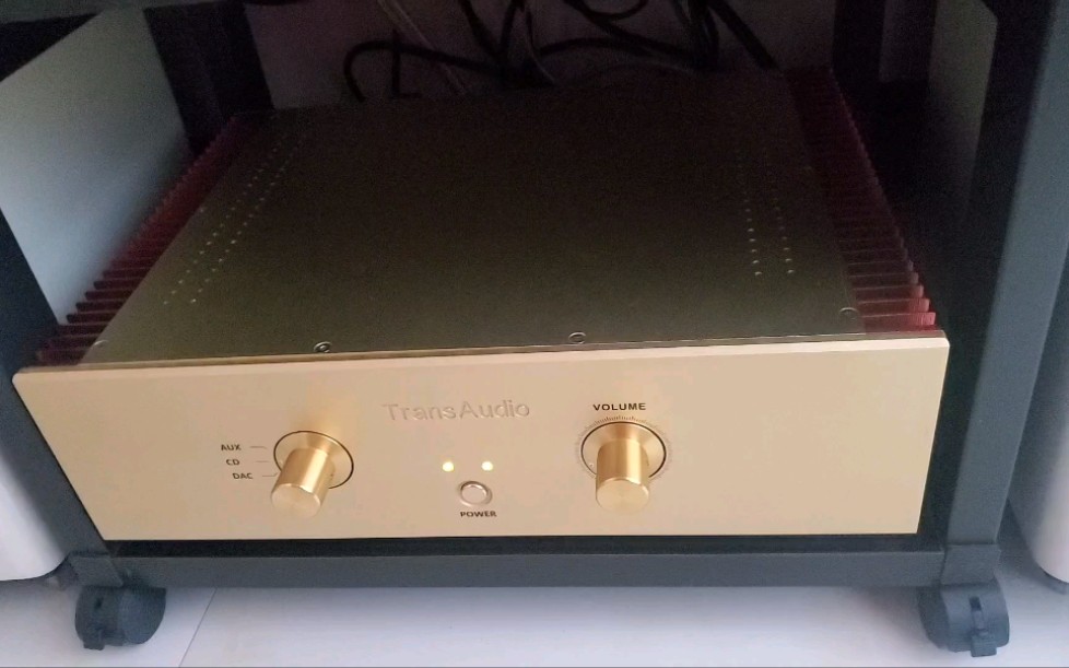 国产2000元功放改后爆扣万元功放