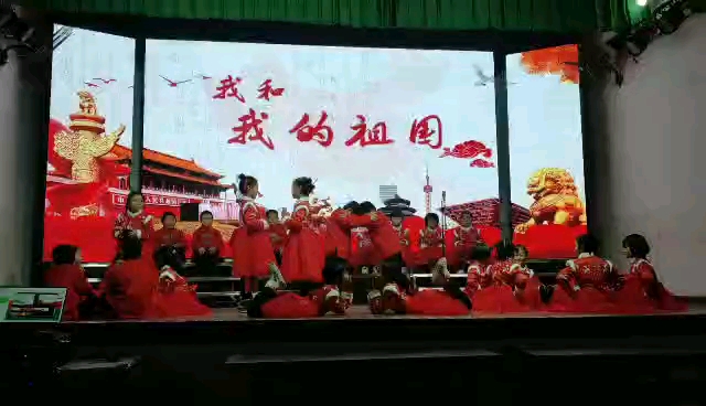 [图]笠翁对韵小学二年级朗诵比赛表演