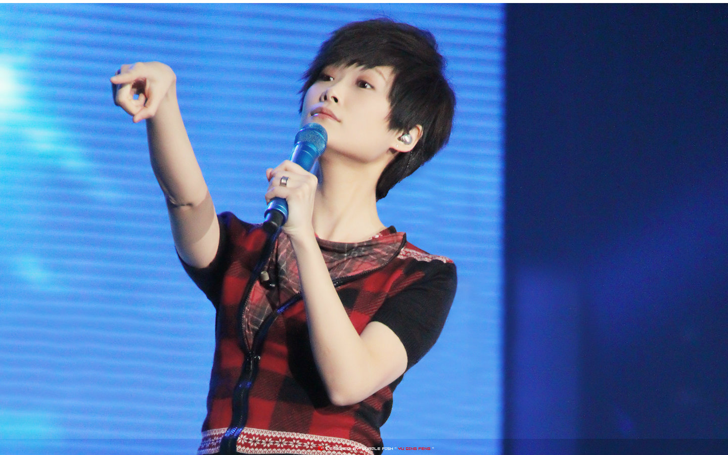 李宇春2011绿色公益演唱会对不起只是忽然很想你