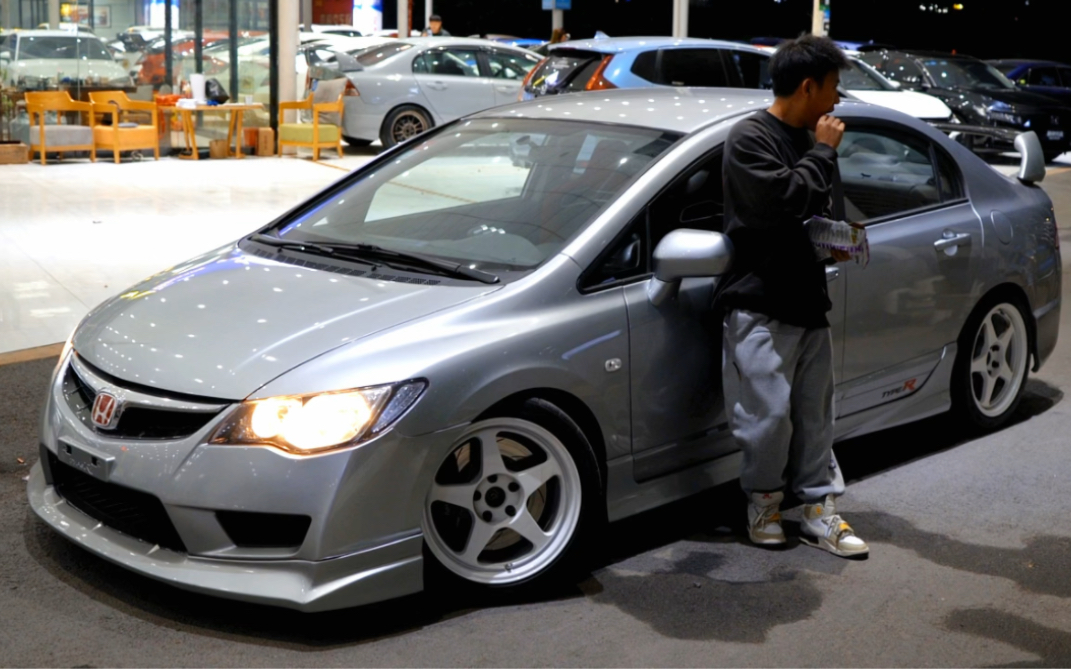 怎么能拒绝一台银色的fd2