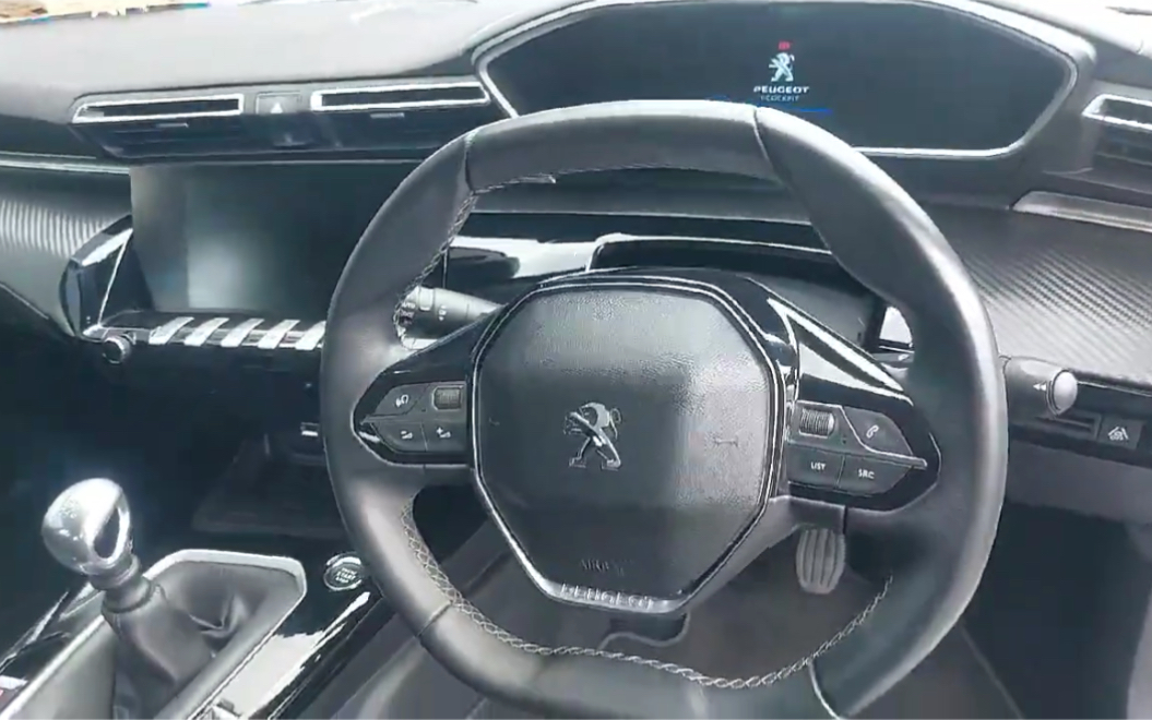 标致508低配手动挡