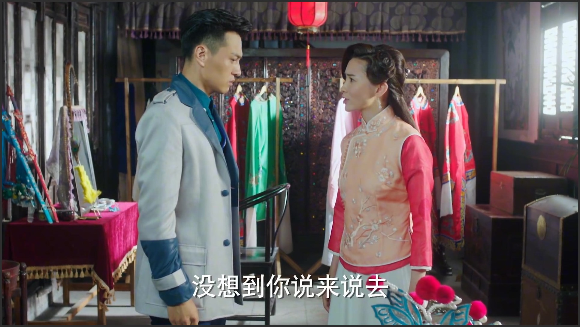 怒海红尘:巧儿不肯为鬼子唱戏,怎料顾少爷来求她,这一场必须唱