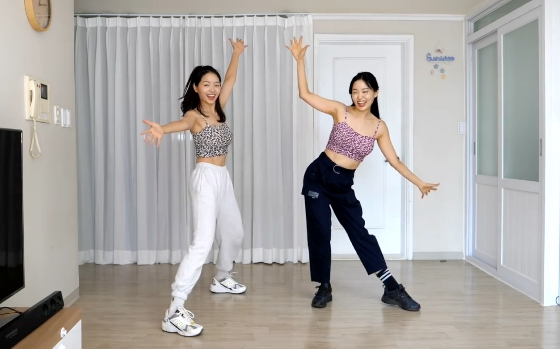 【ch.yoooon】30分钟健身操（Rollin，Savage love，Shake it，Up&down，I can't stop me