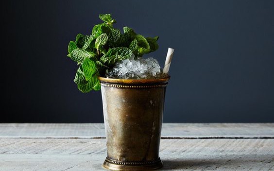 薄荷茱莉普鸡尾酒top10cocktailsforewomen09mintjulep