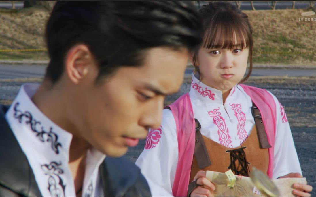 "一首歌让你喜欢上可爱的龙装粉"——尾碕真花混剪_哔哩哔哩_bilibili