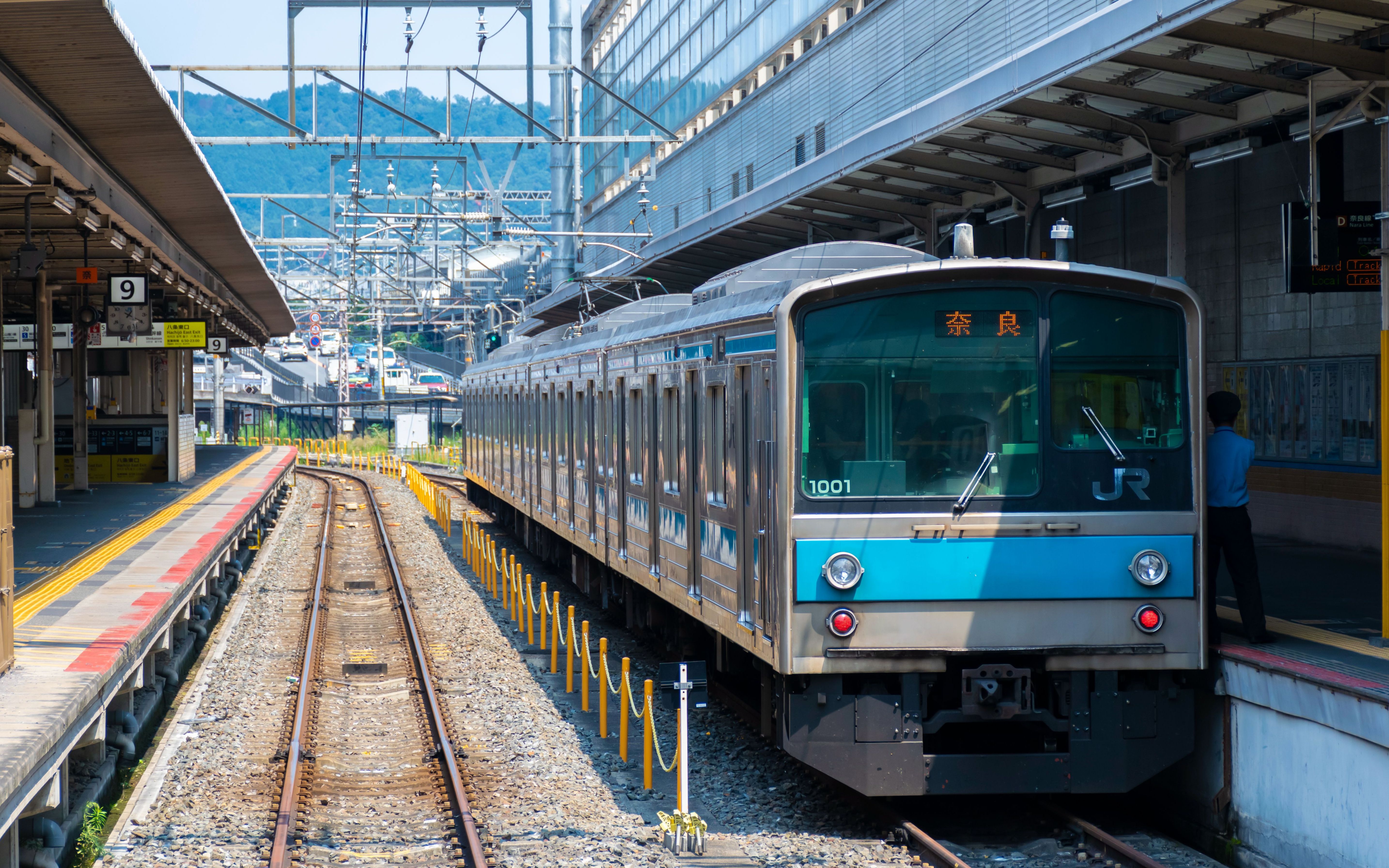 jr西日本(西日本旅客铁道)奈良线京都-六地藏区间