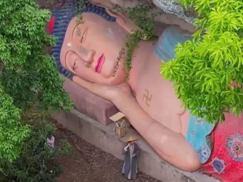 四川惊现沉睡的卧佛