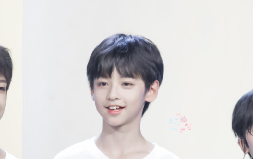 【杨涵博】可爱的小兔牙