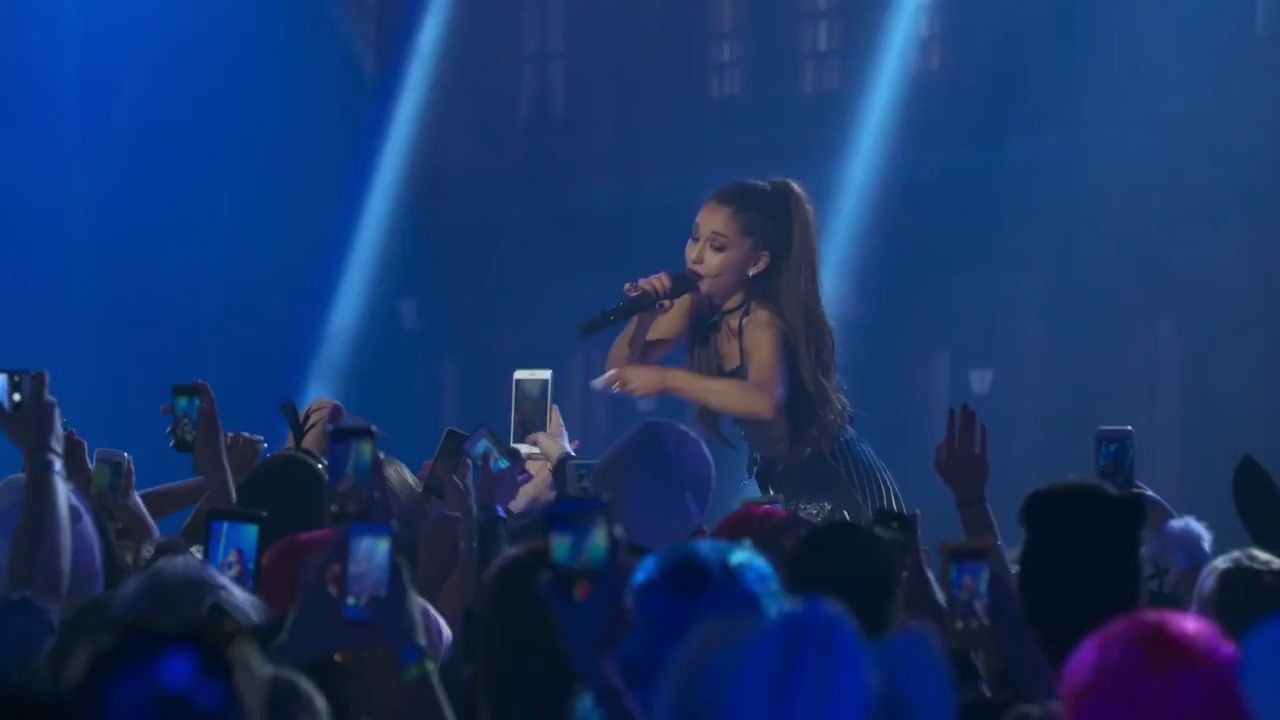 [图]A妹Ariana Grande超炸现场《Love Me Harder》