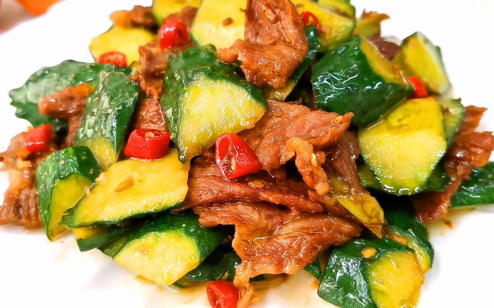 黄瓜炒肉怎样做更好吃?