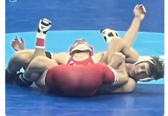 世界名画之《大师兄锁住了何金银》