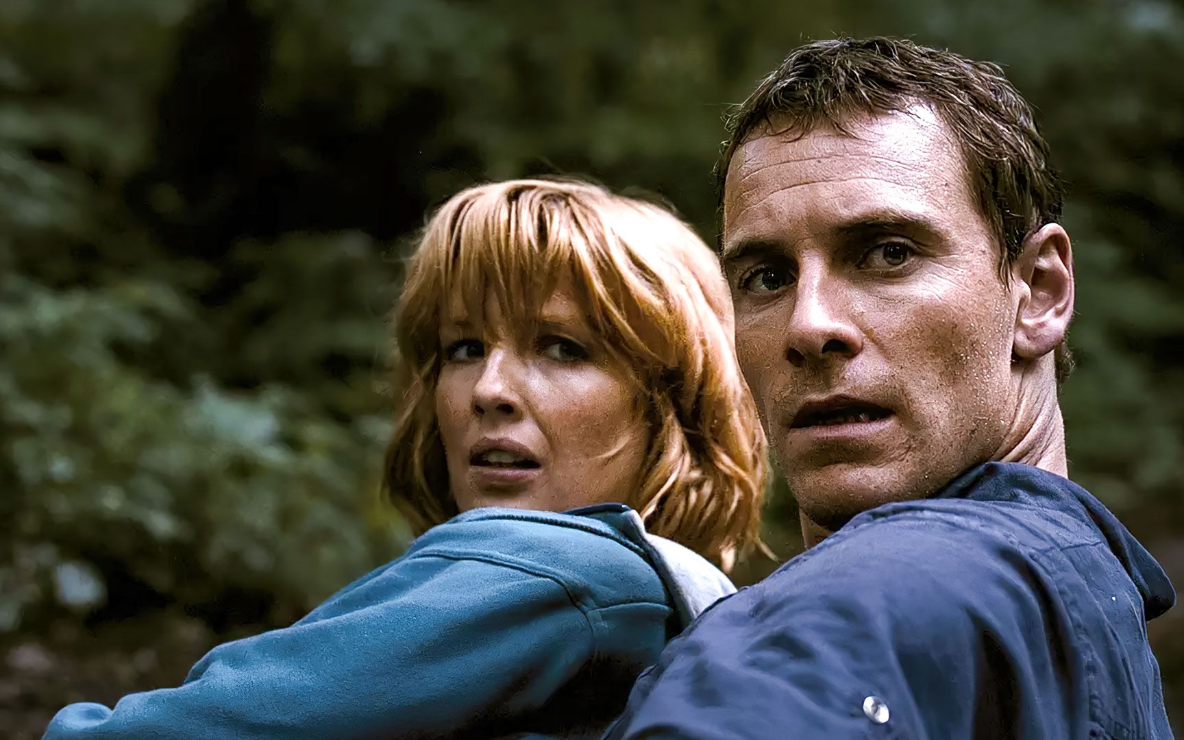 《伊甸湖》情侣湖边度假,却被一群熊孩子虐的痛不欲生