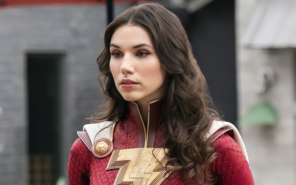 来自沙赞大姐的美颜暴击