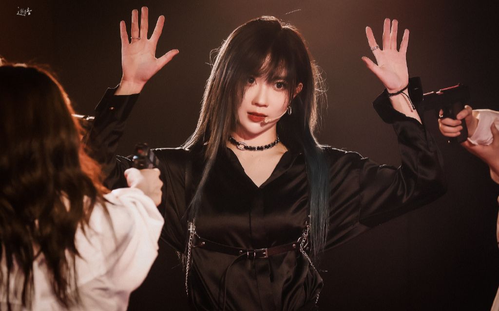 【4k】【郑丹妮】《black rain》直拍 少爷怎么会错 错的一定是我