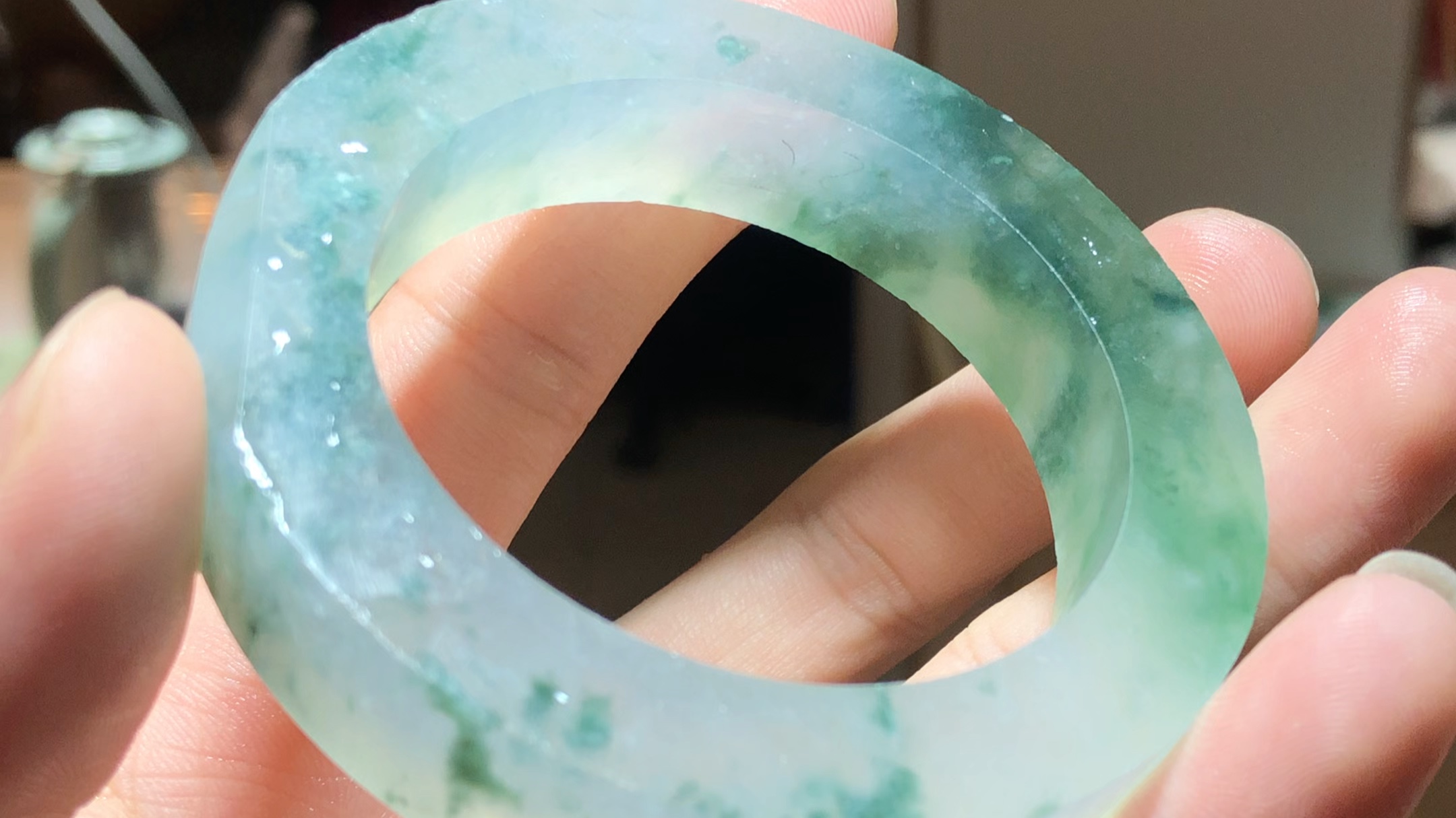 正冰级 飘绿花且还带截幽青色#原创#翡翠手镯