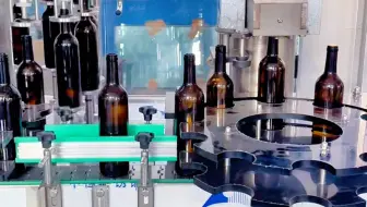 葡萄酒瓶全自动理塞下塞打塞机测试实拍全自动单头软木塞封口机