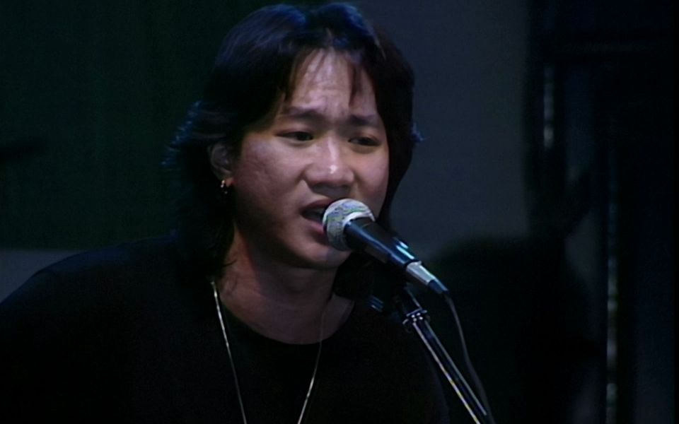 [图]和平与爱 Beyond Unplugged Live In Concert 93