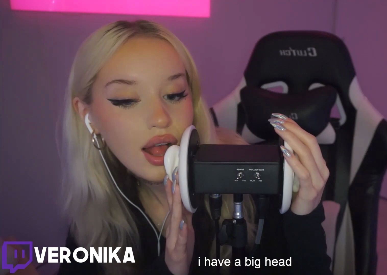 【asmr veronika】asmr助眠 掏耳&舔耳&按摩样样俱全