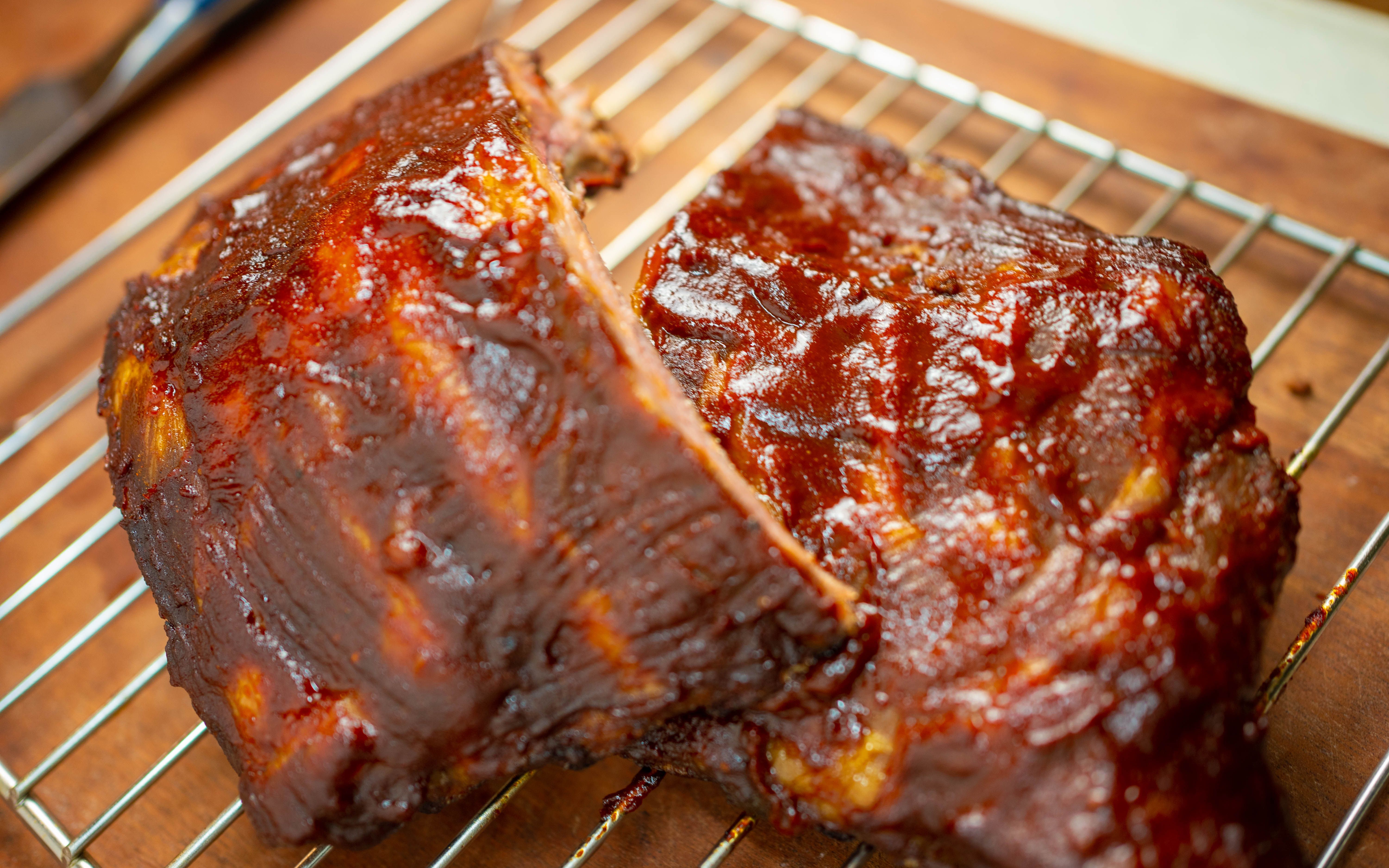 蜜汁猪肋排怎么锁住烤肉的水分是个技术活慢工才能出细活