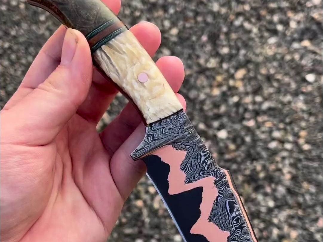 【dakota wilson】夹铜大马五枚合复合柄材猎刀