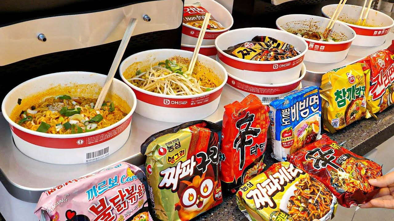 韩国自助拉面店，提供多款热门泡面和免费配菜，24小时无人值守